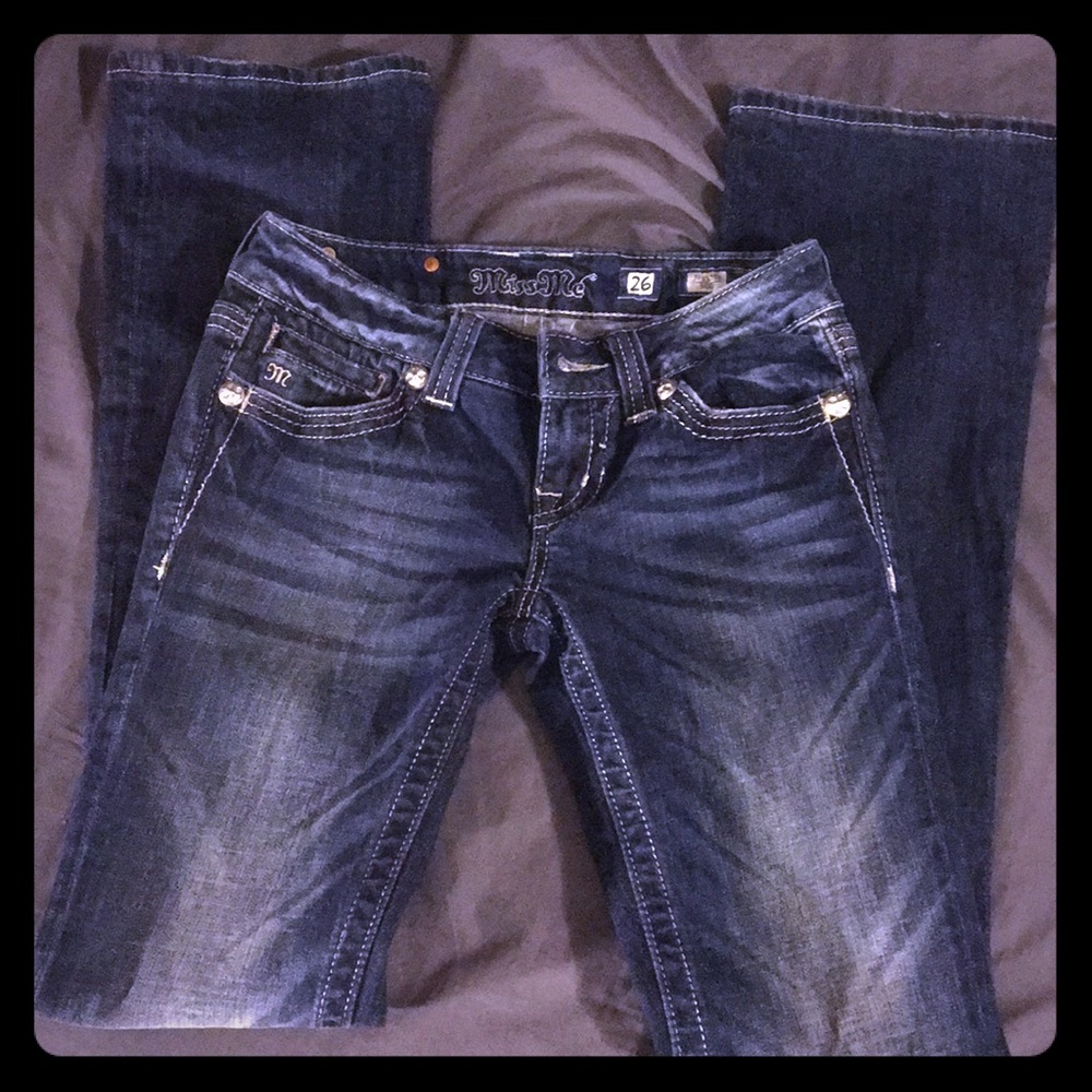 New condition Miss Me jeweled pocket jeans